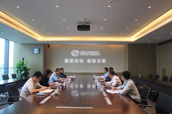 深圳市南山区税务局长蔡伟群一行莅临ga黄金甲集团考察调研