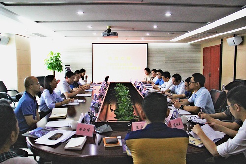 深圳市政协副主席黄中伟一行来ga黄金甲集团调研